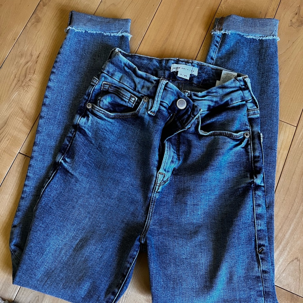 Good American High-waisted skinny jeans, light washes
